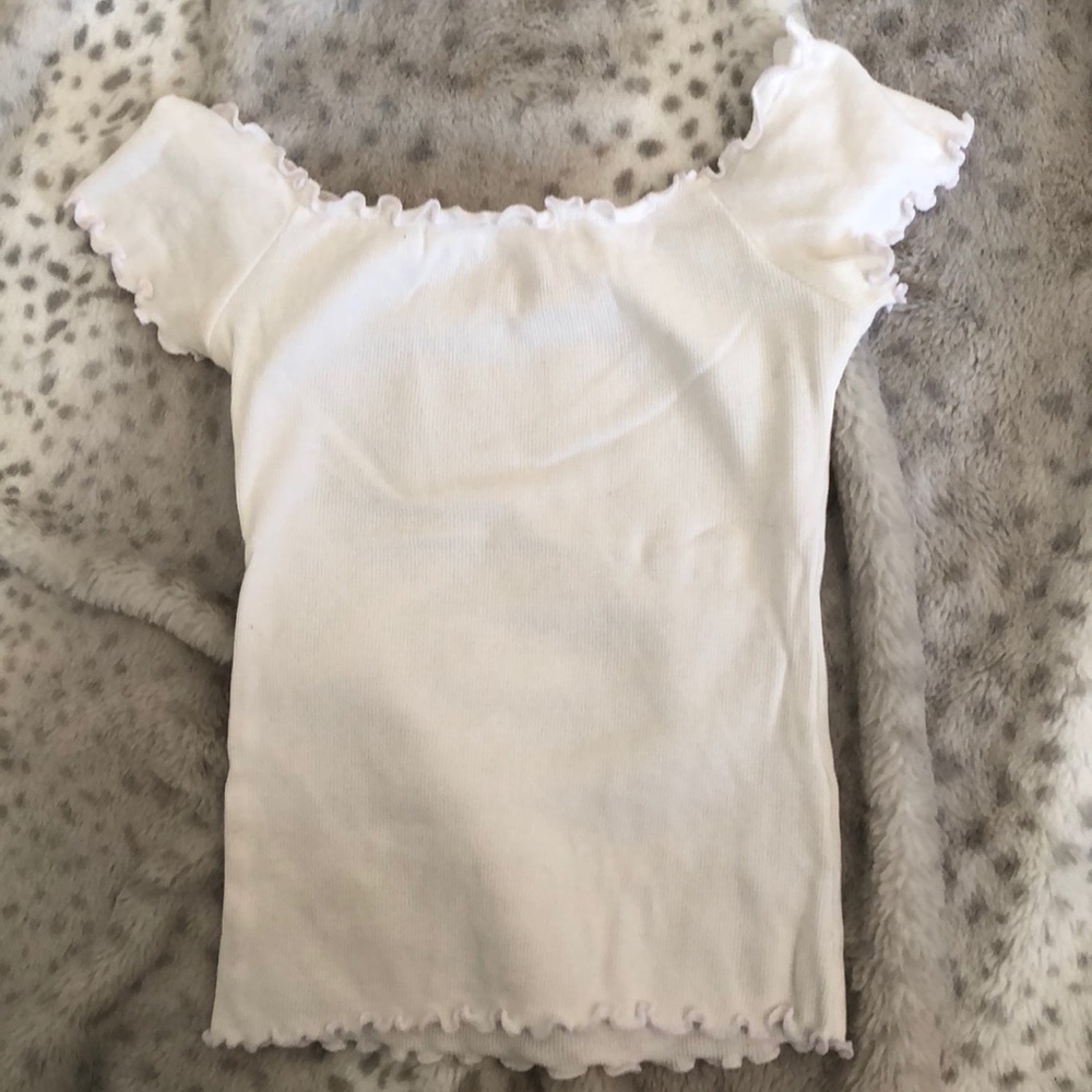 Off the shoulder ribbed top